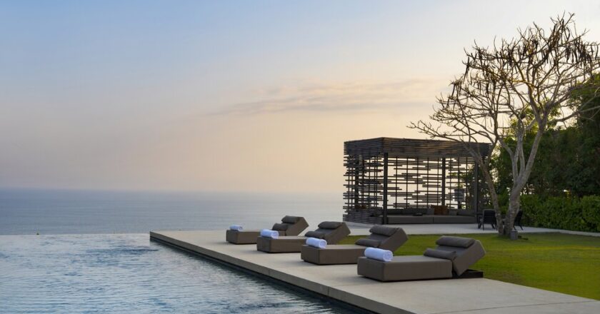 30 Resort Infinity Pools Worth a Trip