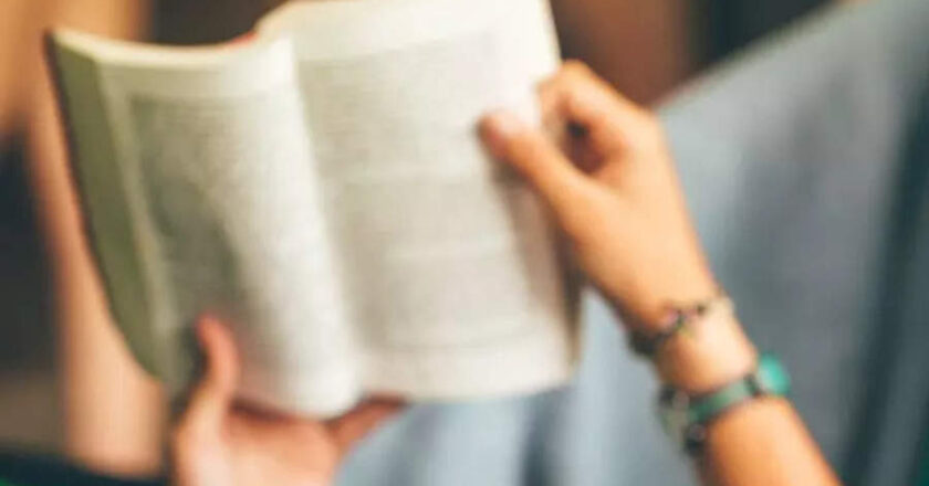 10 reasons you should make reading a habit