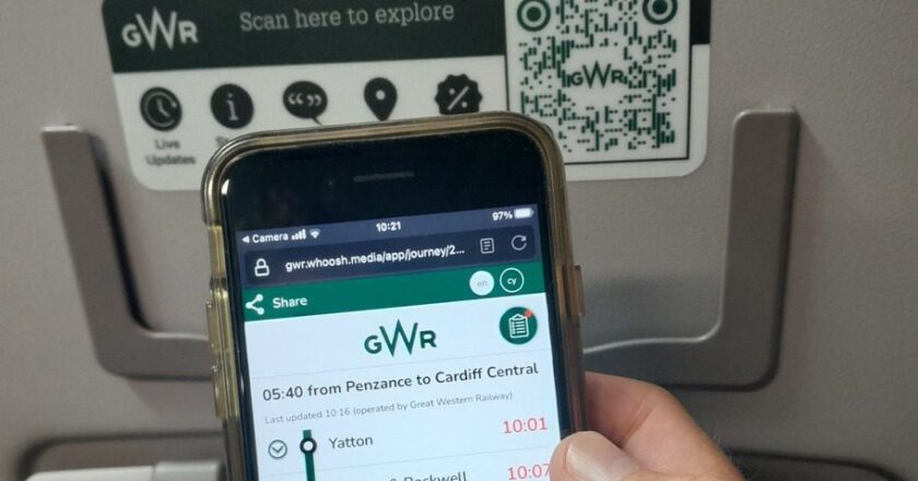 GWR trials real-time service information on trains and at stations – Business Traveller