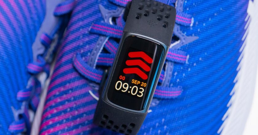 Our Favorite Fitbit Fitness Tracker Is on Sale With a $45 Discount