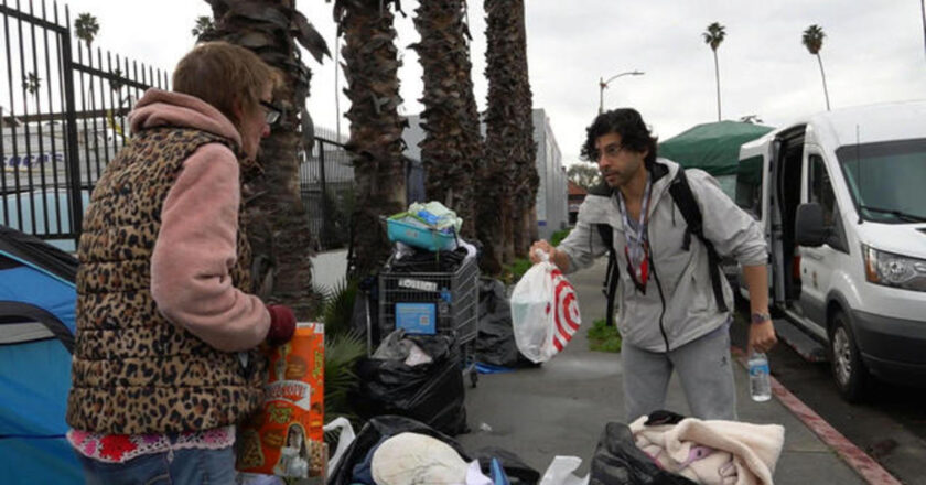 L.A. psychiatrist seeks out mental illness in city’s homeless population