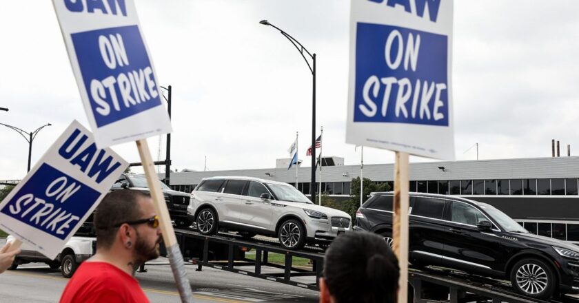 Ford, GM Lay Off About 500 Factory Workers as Strike Effects Ripple Out