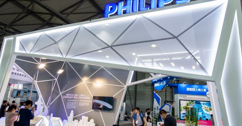 Philips Shares Tumble After FDA Asks for More Tests on Sleep-Apnea Device