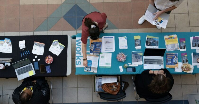 September Jobs Report Shows U.S. Added 336,000 to Payrolls