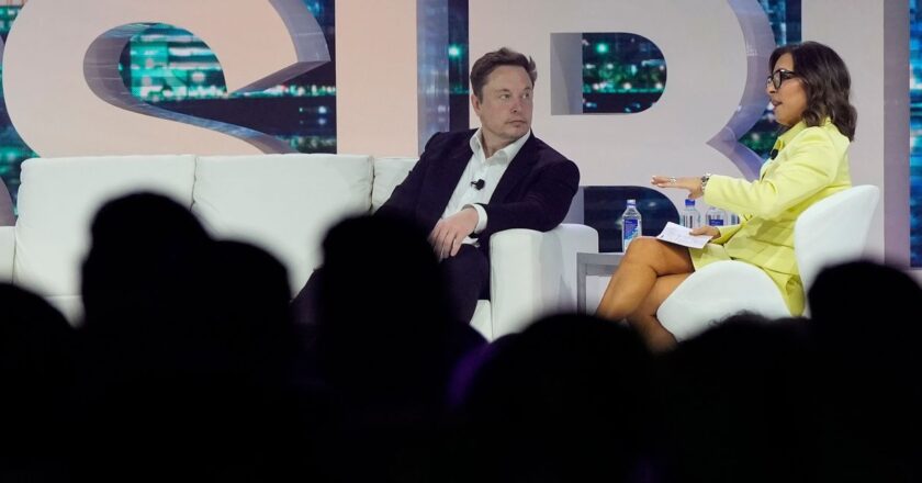 Elon Musk and Linda Yaccarino Point X in Different Directions Amid Israel-Hamas War