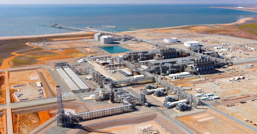 Chevron Australia LNG Workers Back Labor Deal, Suspend Industrial Action