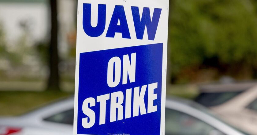 UAW Hits Ram Pickup-Truck Plant in Latest Strike Expansion Against Detroit Carmakers