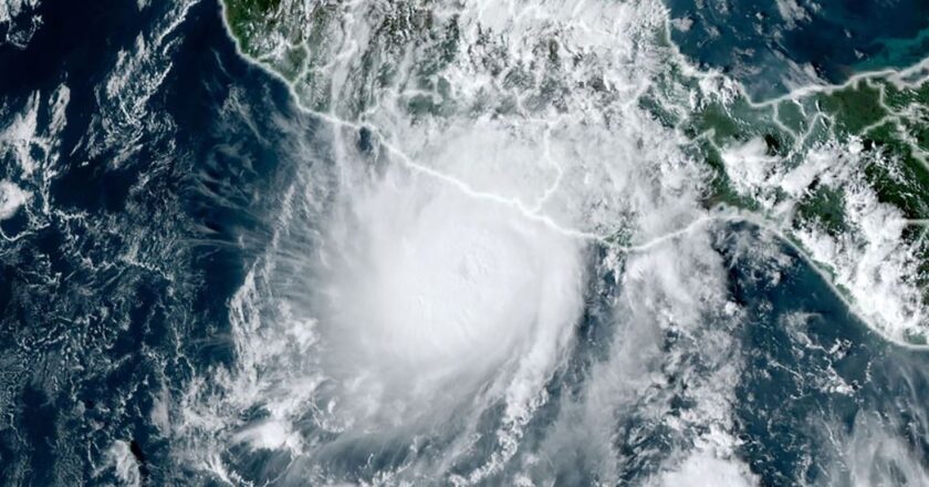 Hurricane Otis Churns Into Mexico’s Acapulco as Category 5 Storm