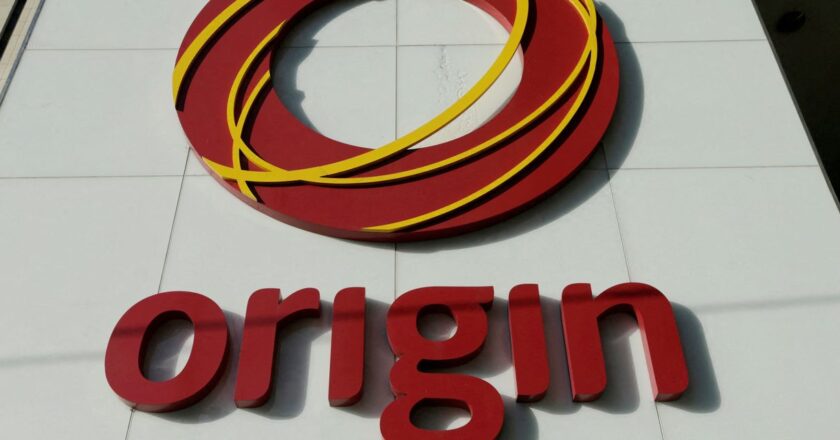 Origin’s Largest Shareholder to Vote Against Brookfield-Led Takeover