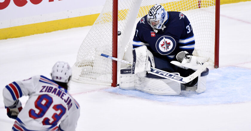 Mika Zibanejad scores in overtime as Rangers beat Jets