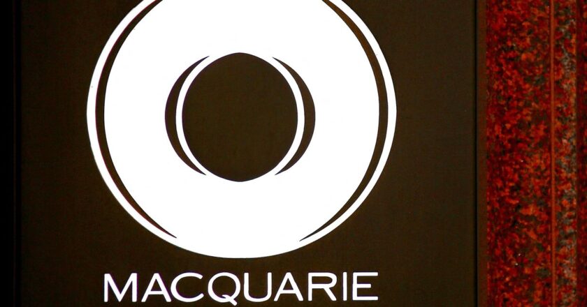 Macquarie’s First-Half Profit Falls, to Launch Up to A$2 Billion Buyback