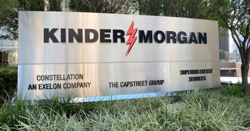 Kinder Morgan to Purchase NextEra Energy Partners’ Texas Pipeline For $1.8 Billion