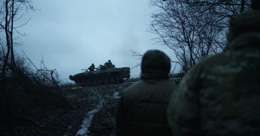 Tired Ukrainian Troops Fight to Hold Back Russian Soldiers: 'They Come Like Zombies'