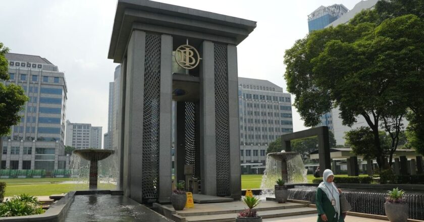 Bank Indonesia Maintains Benchmark Rate, as Expected