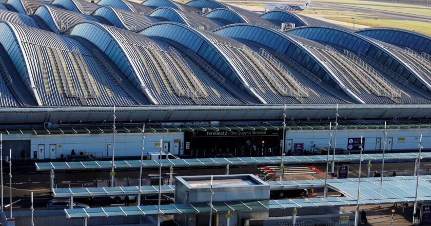 Ferrovial to Sell Stake in London’s Heathrow Airport