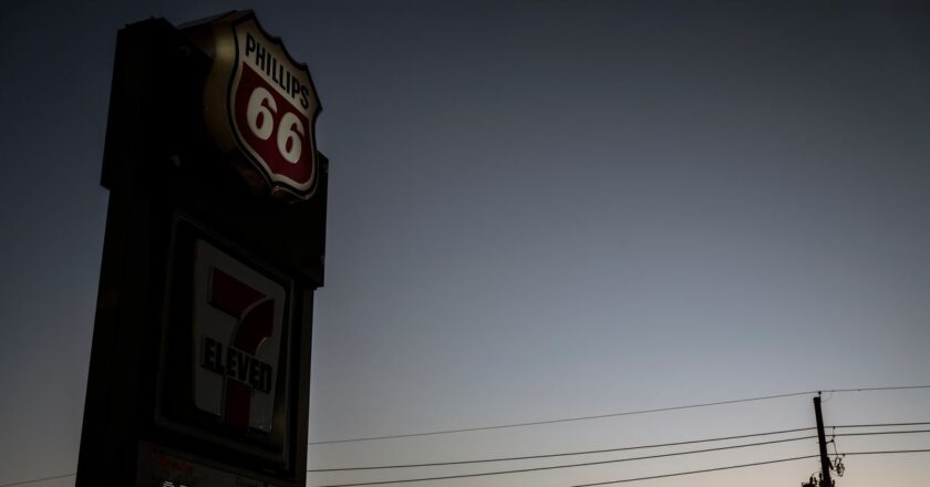 Elliott Management Makes $1 Billion Investment in Phillips 66