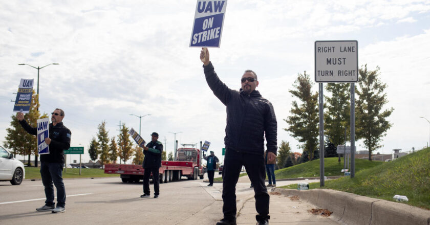 UAW labor deal with Detroit’s Big 3 automakers sees pushback from some workers