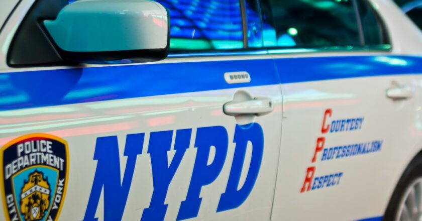 NYPD cruiser crashes, several hospitalized during Brooklyn pursuit: police