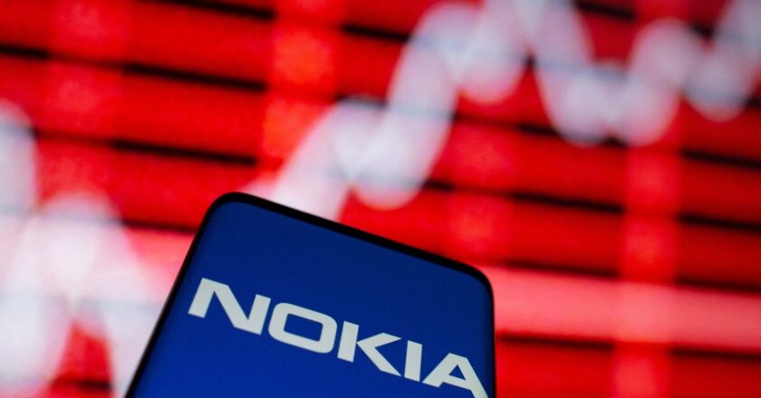 Nokia Cuts Operating Margin Guidance Amid Challenging Market