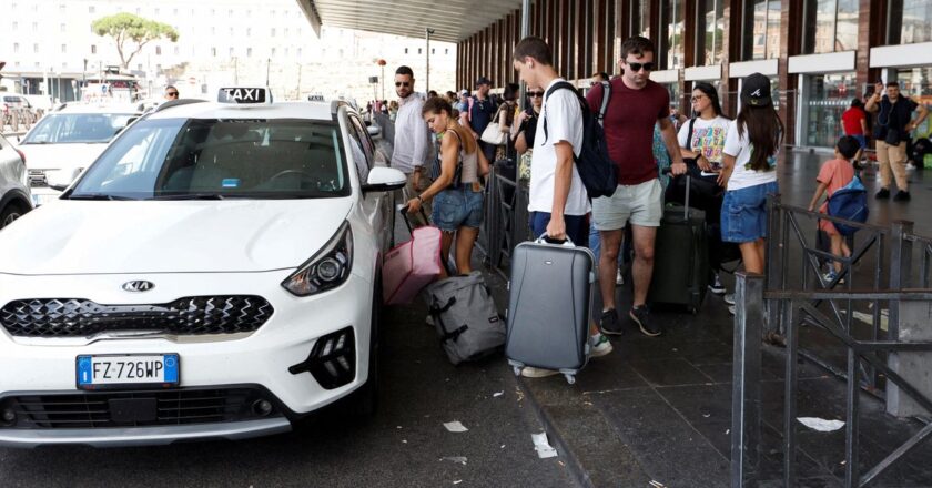 Why Can’t Italy’s Economy Get Into Gear? Consider the Taxi Line