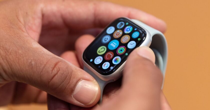 Can the Apple Watch Be the Ultimate Health Tracker? Apple Faces Technical and Legal Challenges