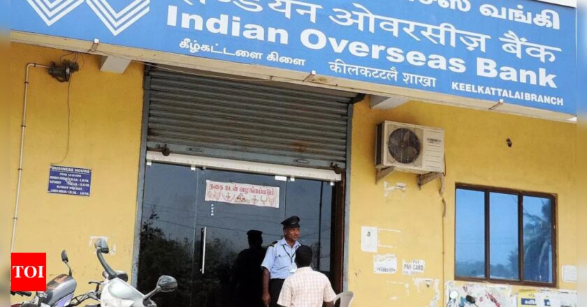 Indian Overseas Bank: Indian Overseas Bank unveils savings account portability facility