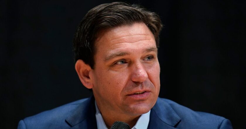 Top Strategist For Pro-DeSantis Super PAC Resigns Less Than A Month Before Iowa Caucuses