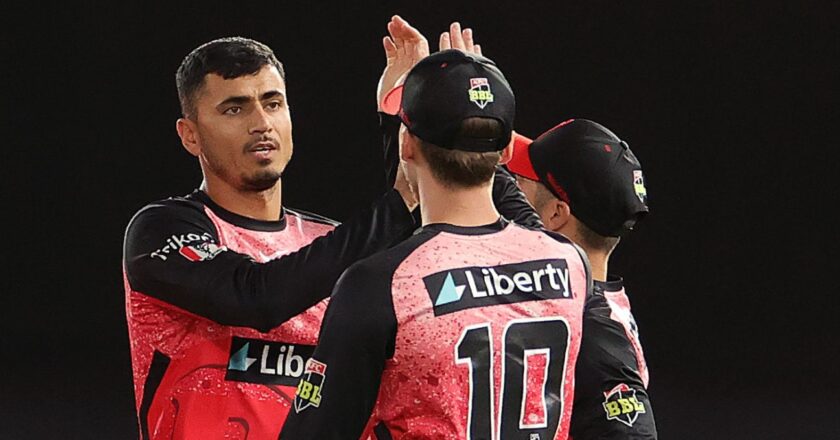 BBL 2023-24 – Mujeeb Ur Rahman left out of Melbourne Derby after a change in NOC conditions