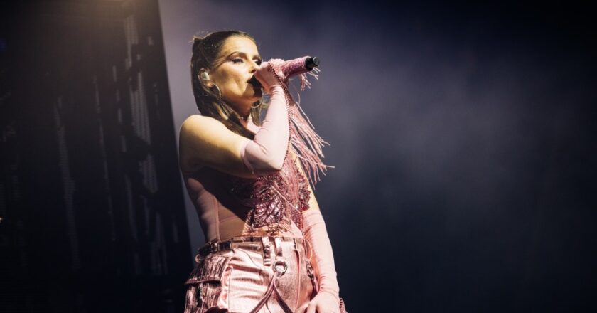 Nelly Furtado falls onstage at Coachella, laughs it off on Instagram