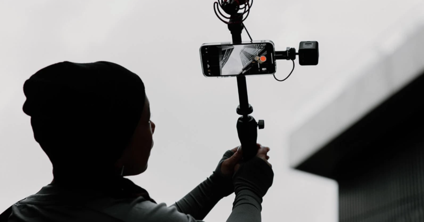 Rode’s $90 MagSafe mount lets you attach pro lights and mics to your iPhone