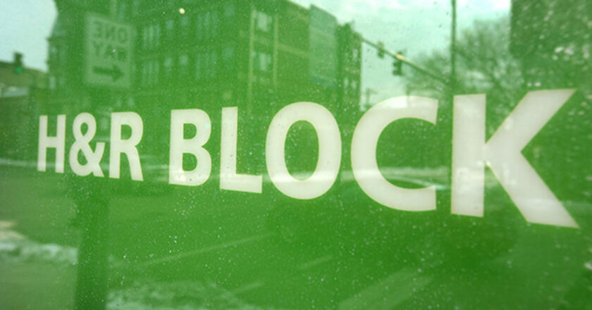 H&R Block customers experience outages ahead of the Tax Day deadline