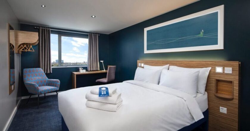 Half of Travelodge’s room estate to have new design by end of 2024 – Business Traveller