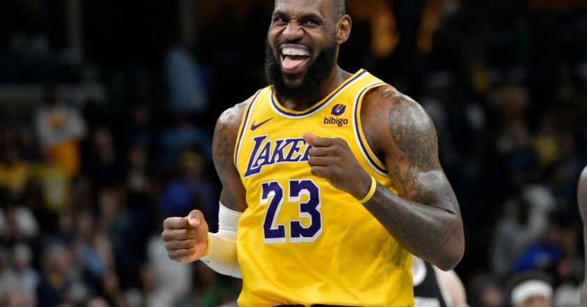 LeBron James intends to sign a new deal with LA Lakers